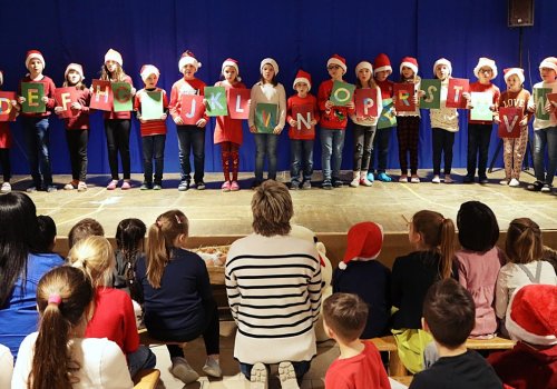 Weihnachtsspiel der Hans-Carossa Grund- und Mittelschule